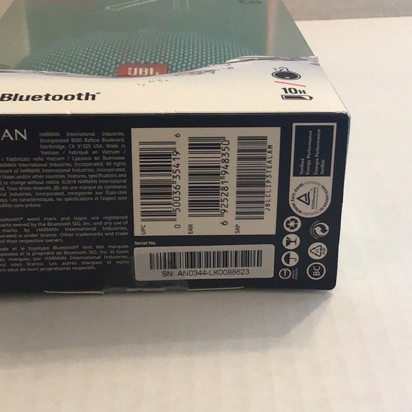 JBL Clip 3 Portable Bluetooth Speaker - Picture 6 of 6